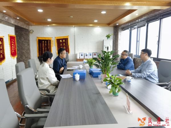 成都市武侯区司法局与区律工委领导 莅临益州律师事务所开展专项治理分片验收工作